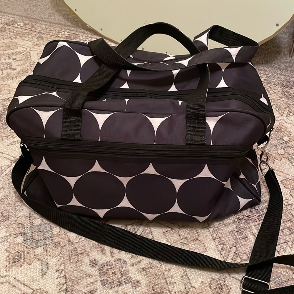 Thirty-one retro metro weekender bag